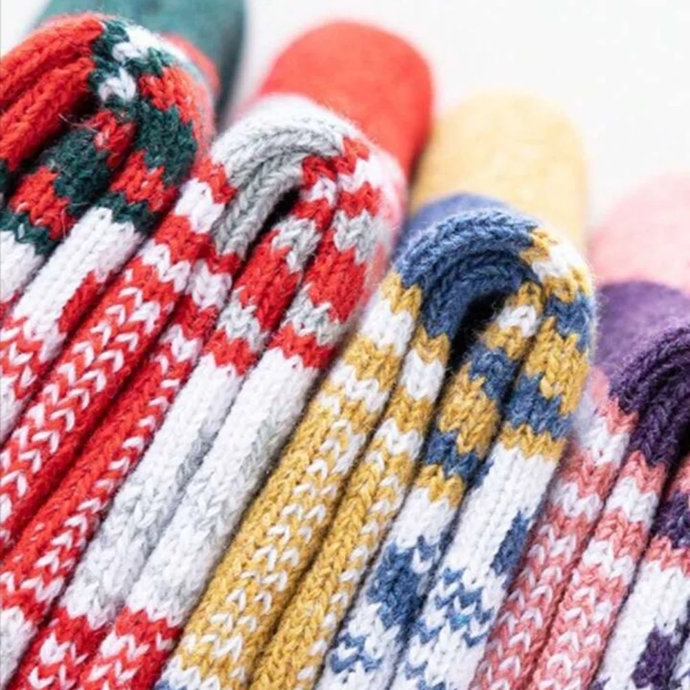 5 Pair Colorful Nordic Fair Isle Reindeer Thickened Wool Blend Warm Socks